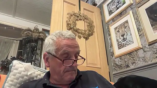 poggles online show from 10.14.25