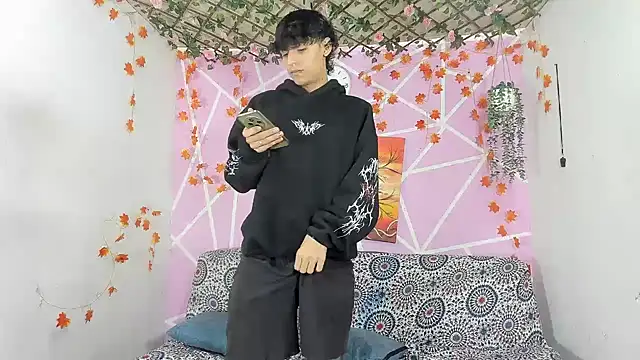 Bastian boyshot77 online show from 12.15.25