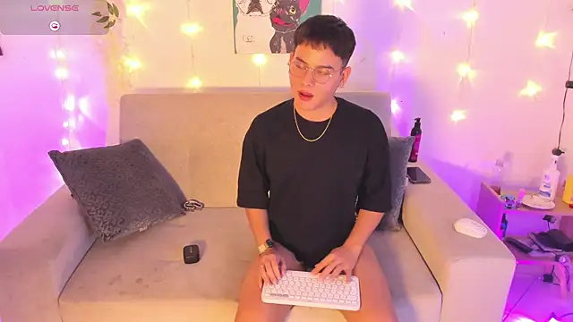 Young Ben online show from 04.13.26