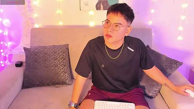 Young Ben online show from 04.18.26