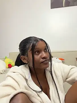 Lil-shawrie online show from 10.05.25