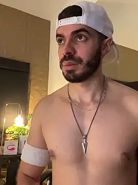 Snapshot of AxelThompson_ chatting on 11.02.25 AxelThompson online show from 11.02.25