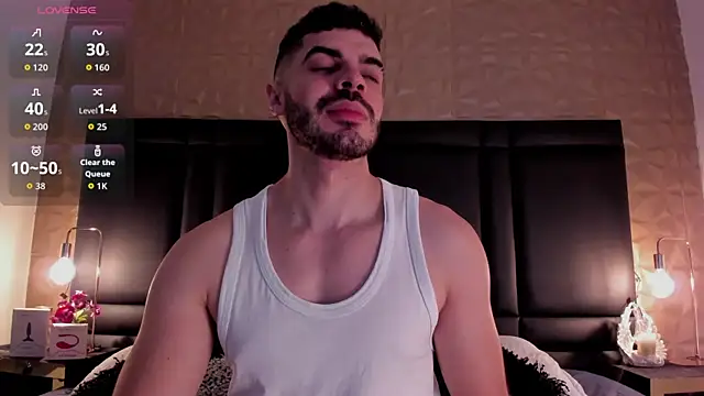 Snapshot of AxelThompson_ chatting on 11.09.25 AxelThompson online show from 11.09.25