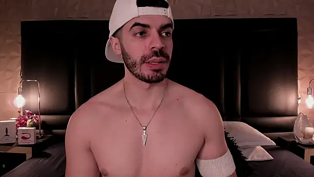 Snapshot of AxelThompson_ chatting on 11.12.25 AxelThompson online show from 11.12.25