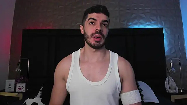 Snapshot of AxelThompson_ chatting on 11.14.25 AxelThompson online show from 11.14.25