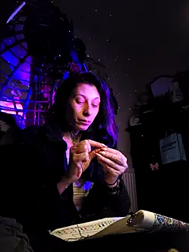 DarkAngelz1 online show from 12.19.25