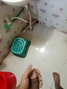 Snapshot of zim200 chatting on 09.25.25 zim200 online show from 09.25.25