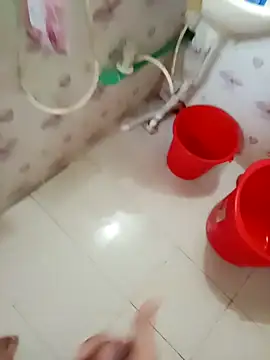 Snapshot of zim200 chatting on 10.10.25 zim200 online show from 10.10.25