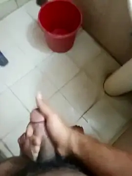 Snapshot of zim200 chatting on 11.02.25 zim200 online show from 11.02.25