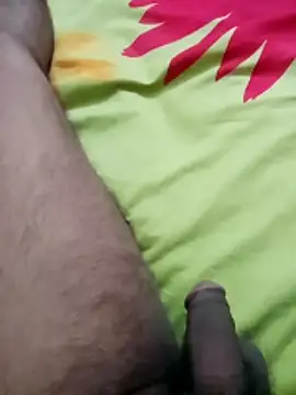 Snapshot of zim200 chatting on 11.22.25 zim200 online show from 11.22.25