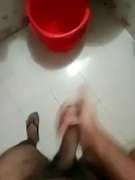 Snapshot of zim200 chatting on 11.23.25 zim200 online show from 11.23.25