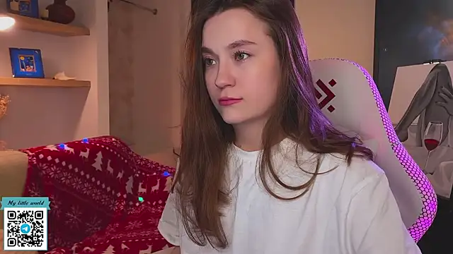 mia here online show from 12.21.25