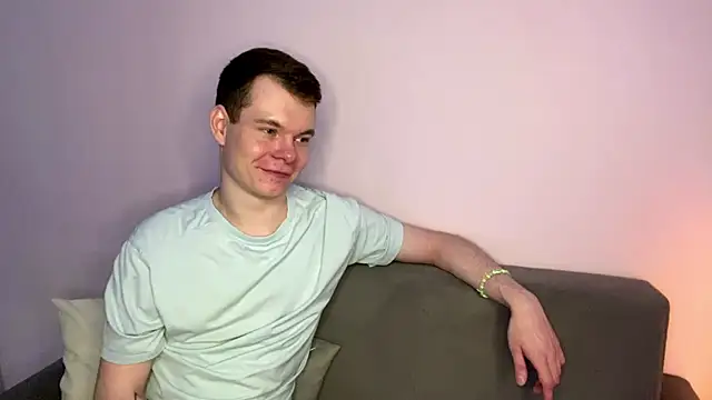 julielourens online show from 04.04.26