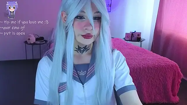Snapshot of your_little_eva chatting on 05.26.26 your little eva online show from 05.26.26