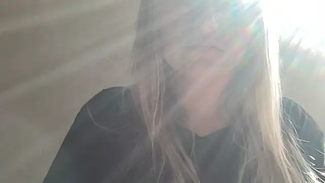 Snapshot of MonicaSweett chatting on 10.02.25 MonicaSweett online show from 10.02.25