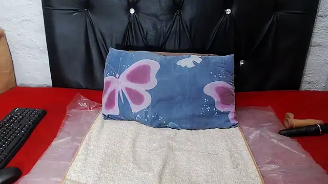 babyotria online show from 09.09.25