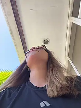 sara calderon online show from 11.01.25