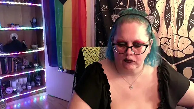 Kinky Witch online show from 11.19.25