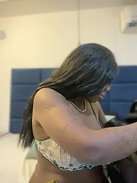 Snapshot of Alexia_24 chatting on 01.16.26 Alexia 24 online show from 01.16.26