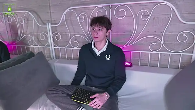 AnthonyHall online show from 11.08.25