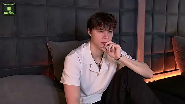 AnthonyHall online show from 11.26.25