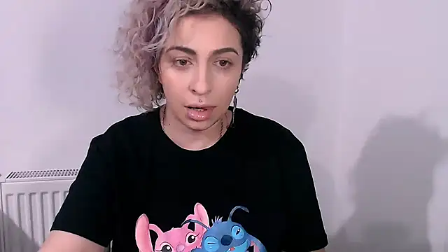 Snapshot of AAARUNY chatting on 01.31.26 AAARUNY online show from 01.31.26