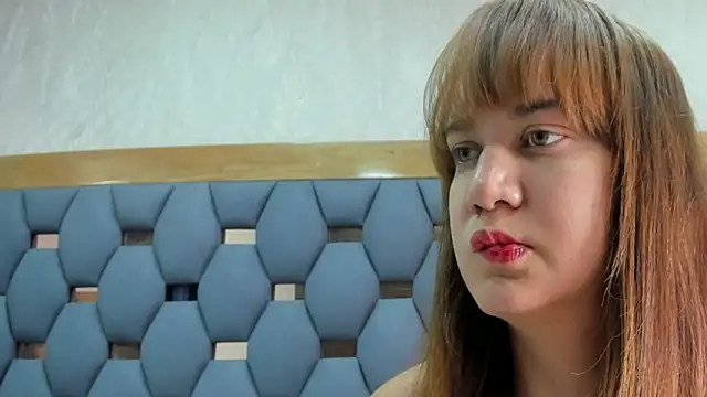 juliette pretty  online show from 12.20.25