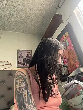 SALOME KORLAND online show from 10.18.25