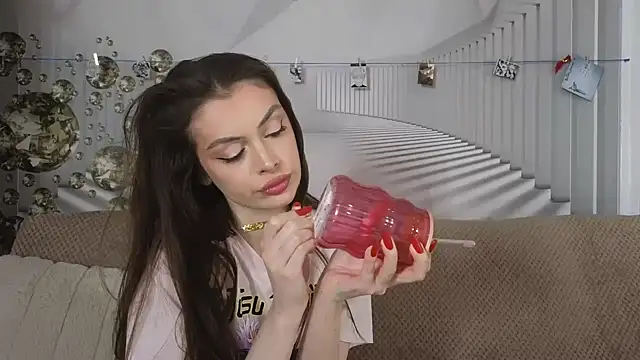 EvoletteLouLou online show from 05.21.26