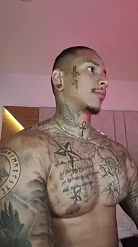 Snapshot of David_tatto1 chatting on 12.03.25 David tatto1 online show from 12.03.25