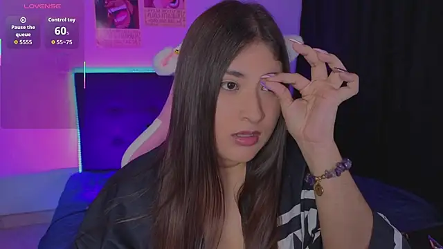 Snapshot of Gaby__Howards chatting on 11.28.25 Gaby Howards online show from 11.28.25