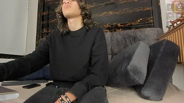 Diamond twink online show from 02.05.26