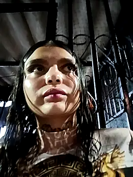 Alis 1327 online show from 10.20.25