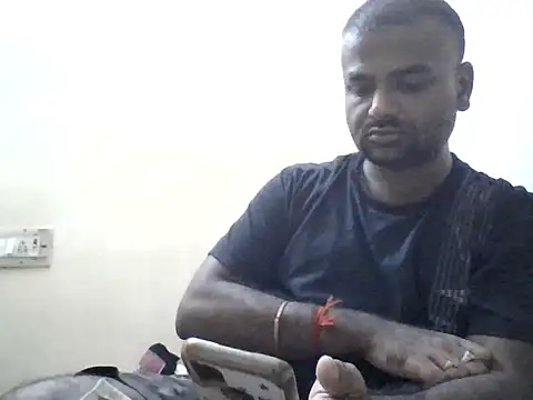 sree4143 online show from 11.26.25