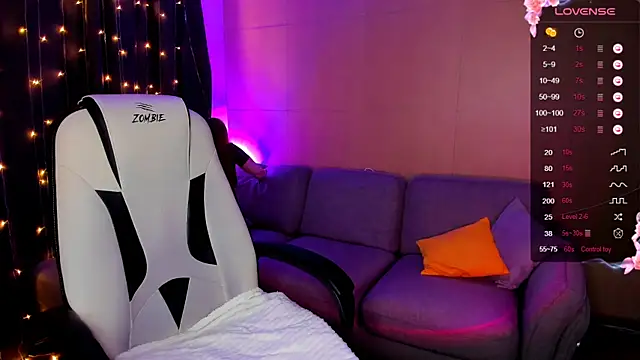 deboramoore online show from 09.15.25