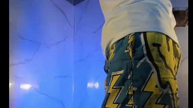 Snapshot of MR-Big_penis chatting on 10.06.25 MR-Big penis online show from 10.06.25