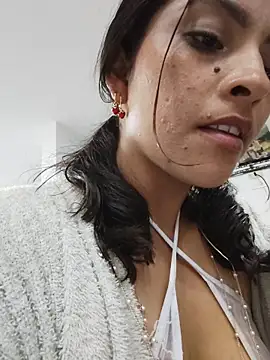 Fox Roxxan online show from 02.15.26