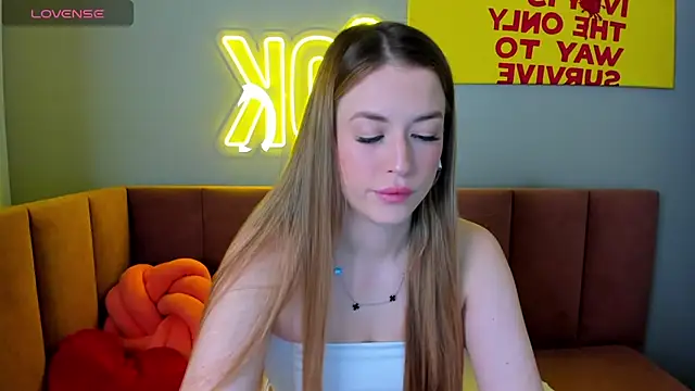 StacyWells online show from 04.17.26