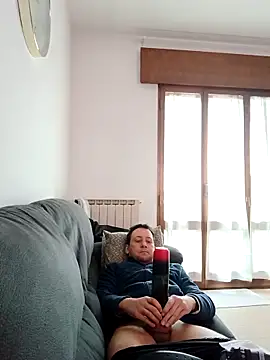 Snapshot of Alessio1987 chatting on 02.06.26 Alessio1987 online show from 02.06.26