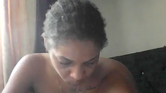 Goddess Brenda online show from 05.04.26