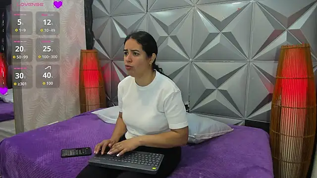 GreciaFox1 online show from 01.13.26