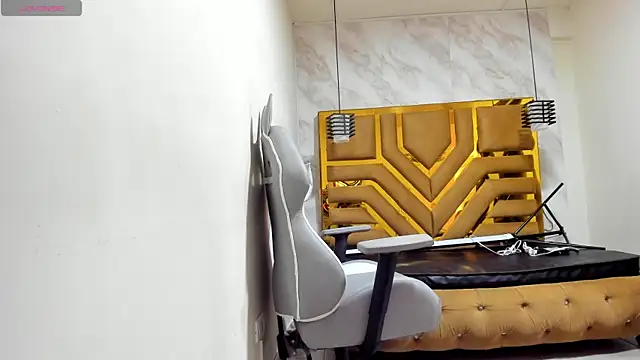 Luciifeer  online show from 09.20.25