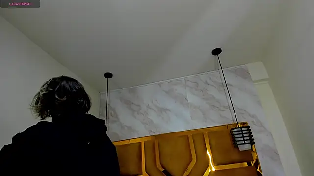 Luciifeer  online show from 10.05.25