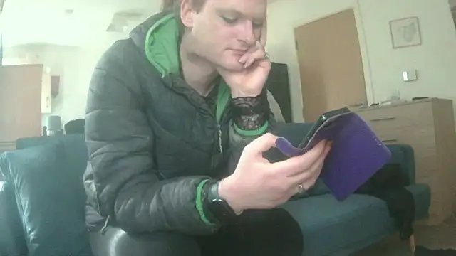 Snapshot of avamaxwell chatting on 05.16.26 avamaxwell online show from 05.16.26