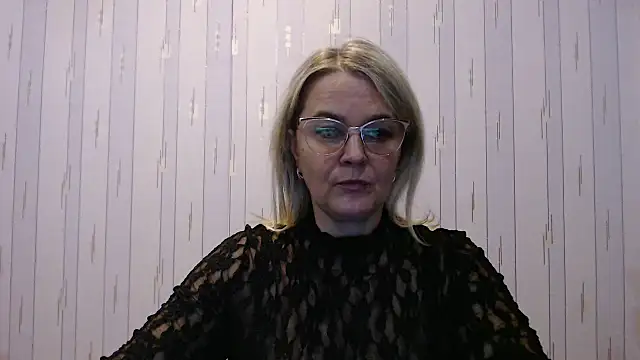 EleanoraDream online show from 10.15.25