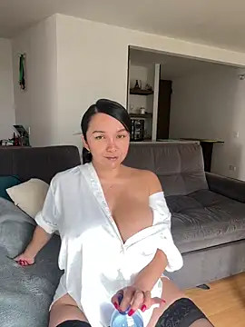 Nova Gabriela online show from 11.14.25