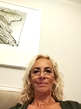 clarabell4 online show from 09.19.25