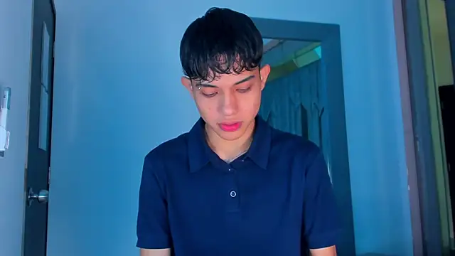 Sebax Young online show from 11.28.25