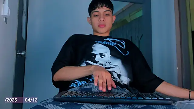 Sebax Young online show from 12.04.25