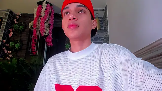 Sebax Young online show from 04.19.26